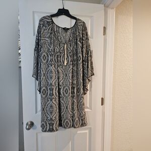 Elegant Black and White Patterned Dress